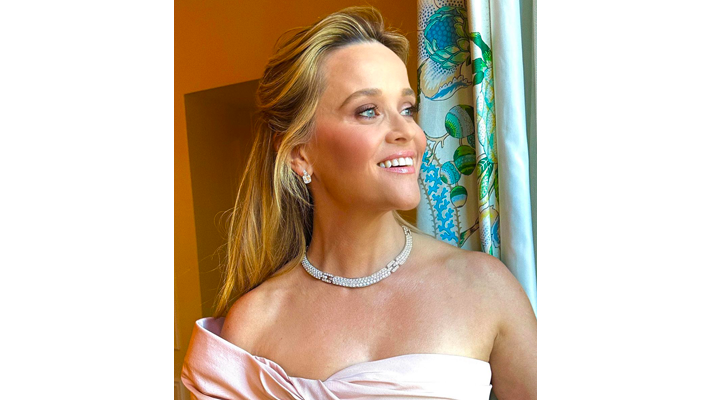 Inside Reese Witherspoon's Golden Globes Makeup