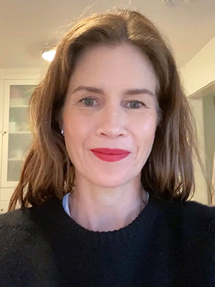 How to Do a 2-Minute Red Lip—Because Now You've Got Time to Practice